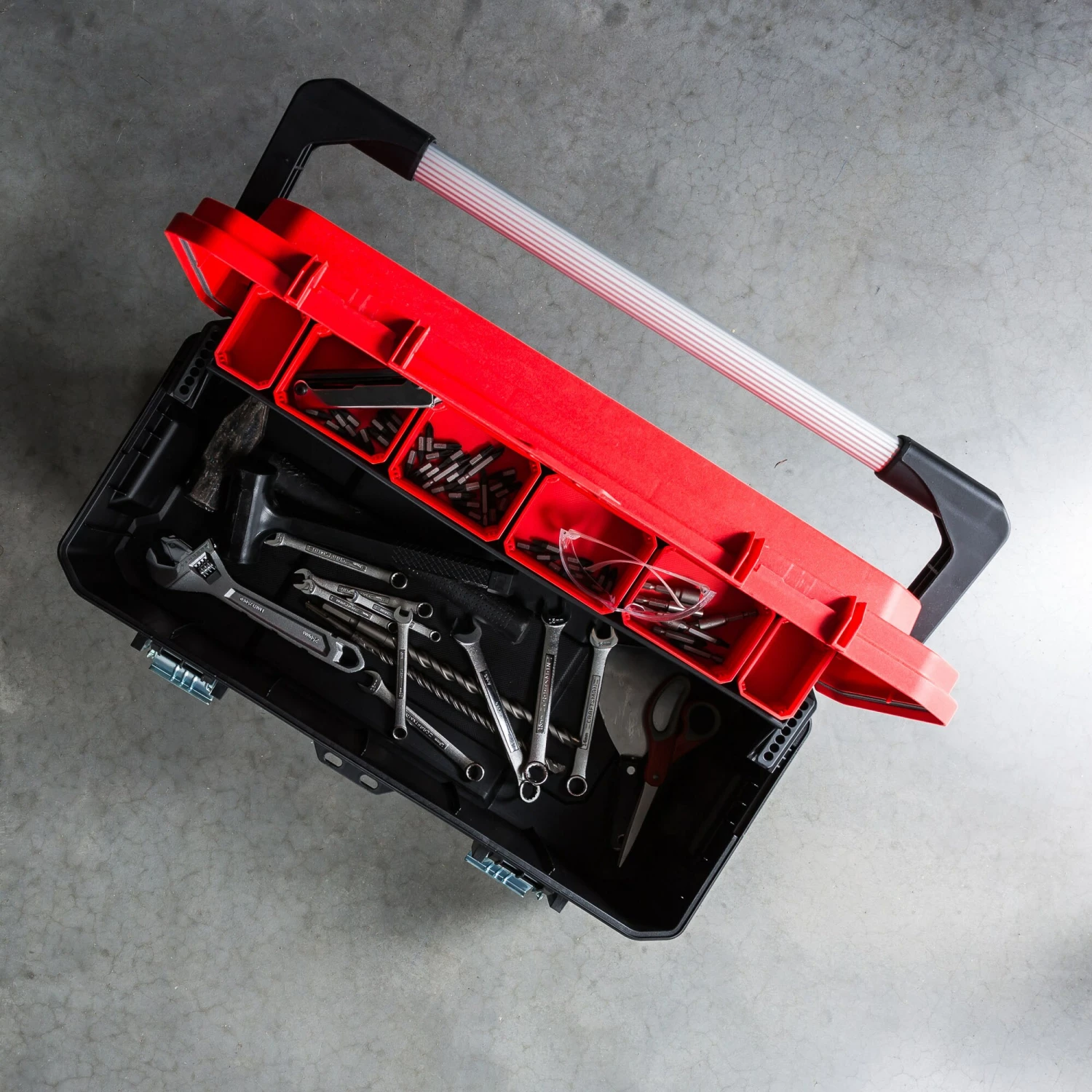 Discount π CRAFTSMAN Portable Tool Boxes PRO 26-in Red Plastic Lockable Tool Box π 4 Discount π CRAFTSMAN Portable Tool Boxes PRO 26-in Red Plastic Lockable Tool Box π - Image 4