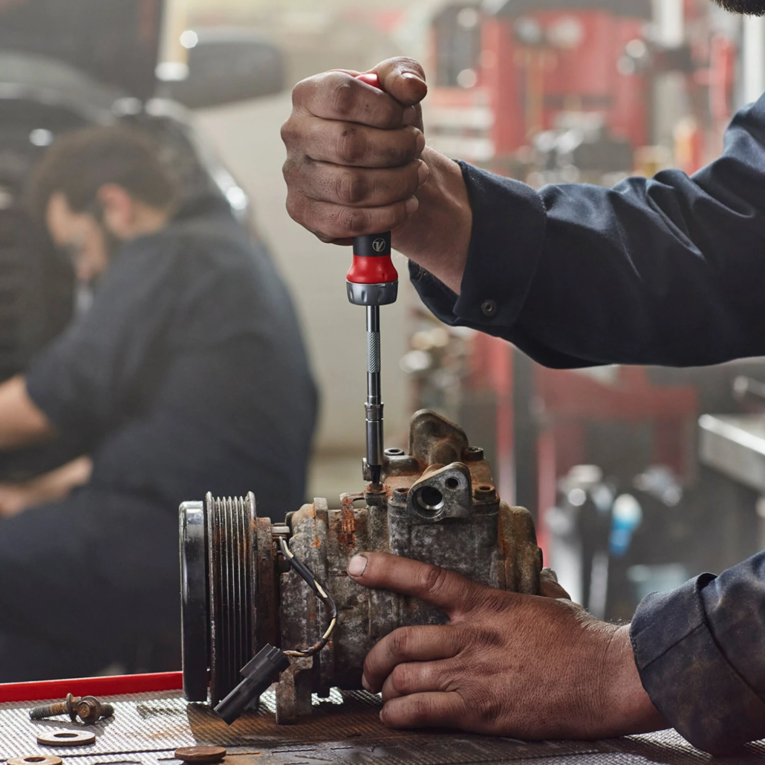 Cheapest π CRAFTSMAN Screwdrivers V-series 18-Piece Bi-material Handle Ratcheting Set Multi-bit Screwdriver Set π 5 Cheapest π CRAFTSMAN Screwdrivers V-series 18-Piece Bi-material Handle Ratcheting Set Multi-bit Screwdriver Set π - Image 5